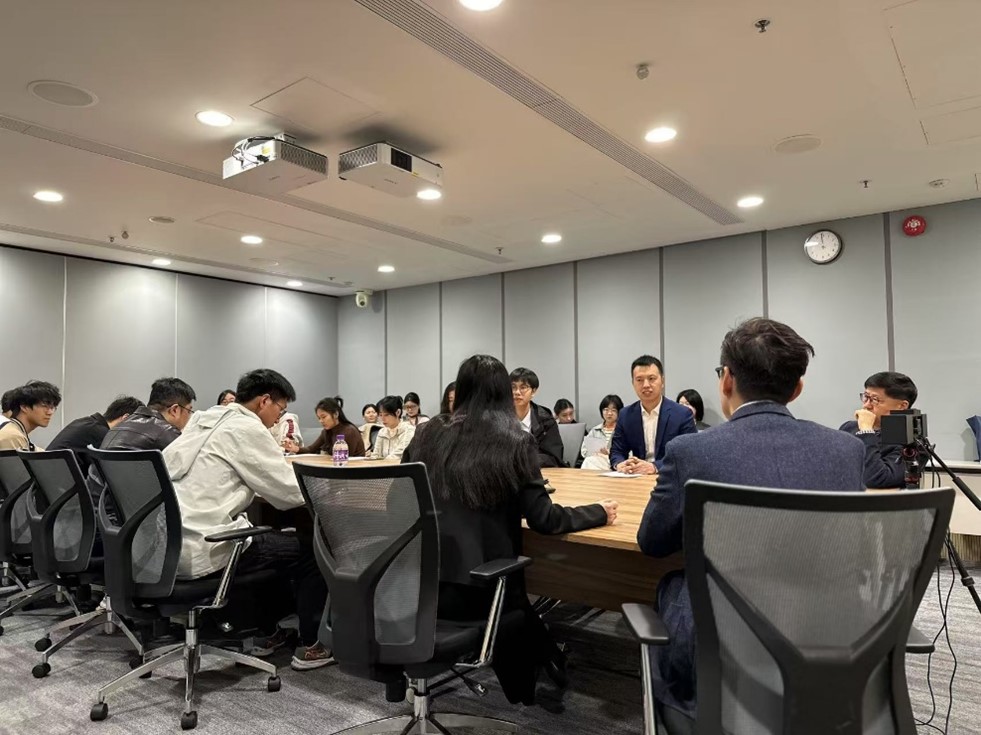 A Delegation from Shandong University, Nankai University, and Sichuan University